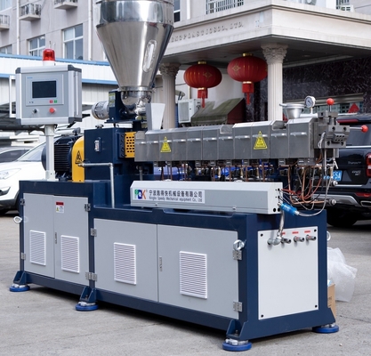 Δύο διπλές βίδες πλαστικό extruder Masterbatch Granulator για εξατομικευμένες απαιτήσεις