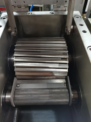 Ανταγωνιστικό πλαστικό και καουτσούκ Shredder Roller Knife Alloy Hob για εντός του προϋπολογισμού